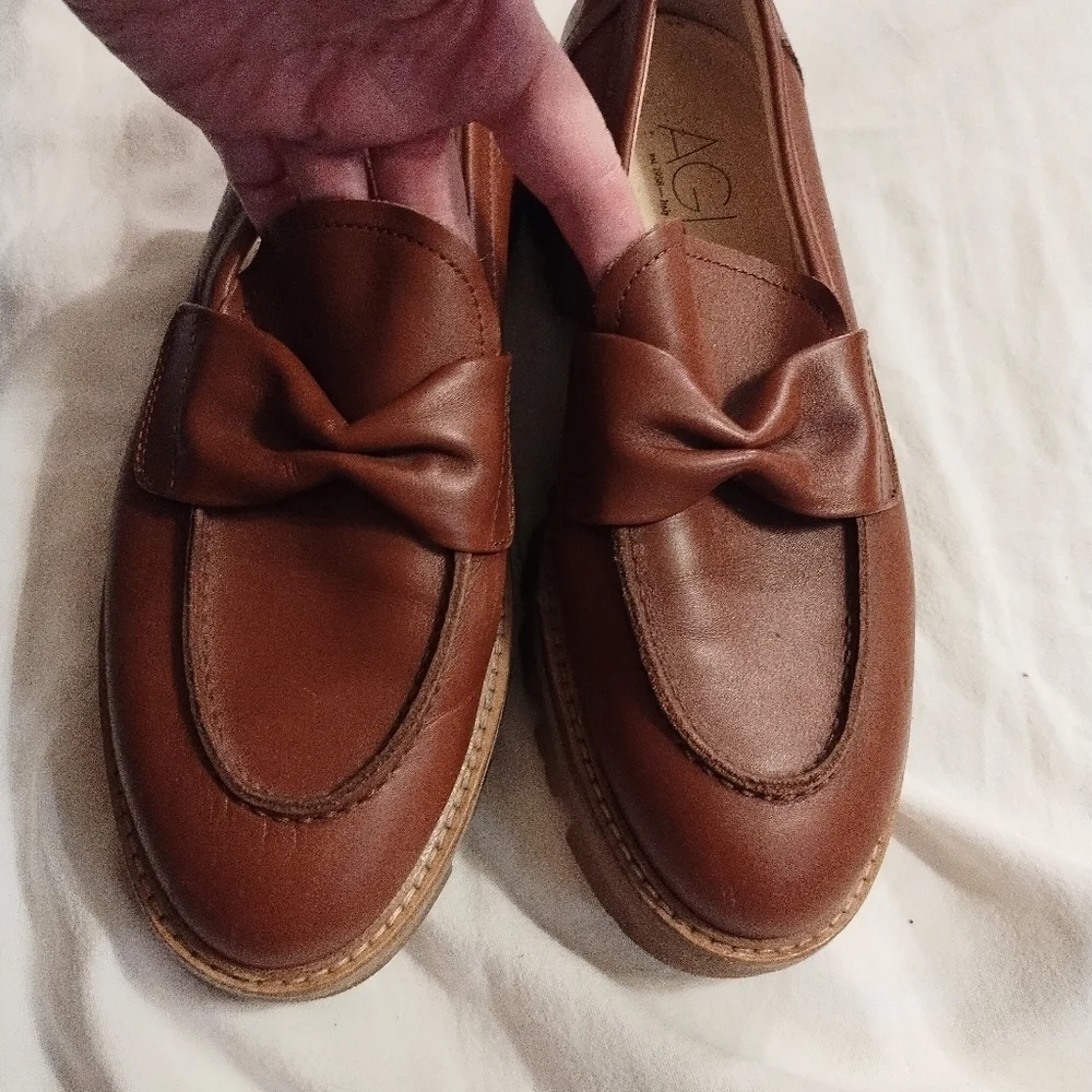 AGL Attilio Giusti Leombru Women's Brown Loafers